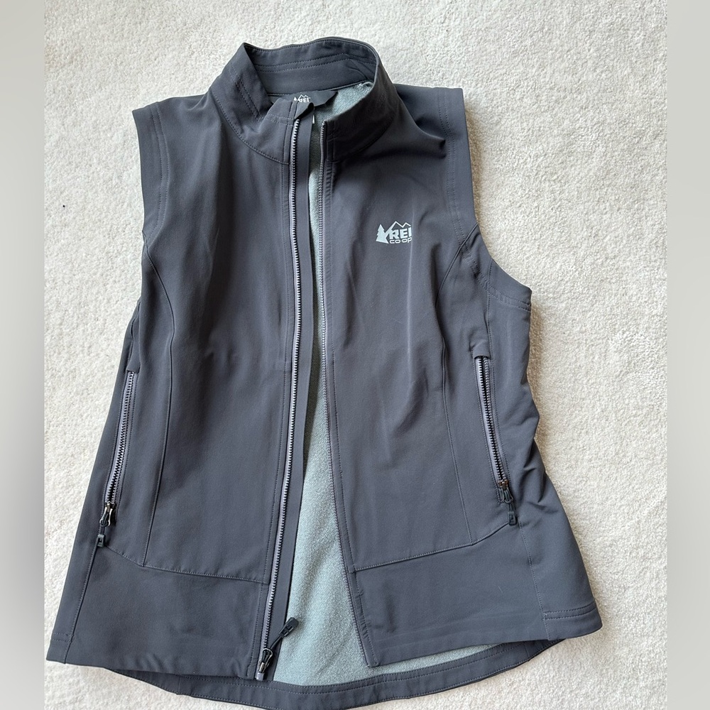 REI Women’s Vest Shell